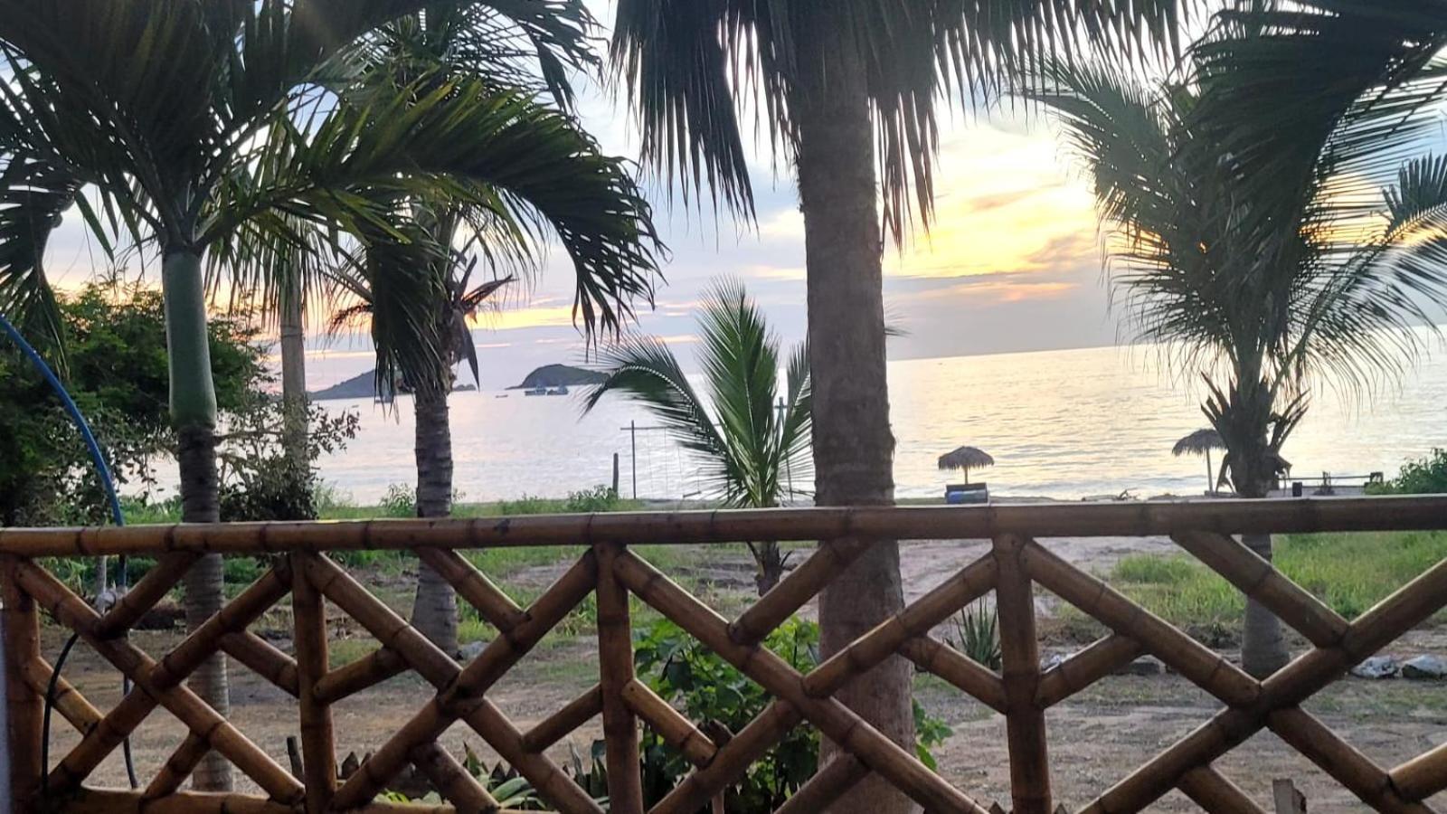 La Fogata Villa Giáo xứ Giáo xứ Machalilla Ngoại thất bức ảnh